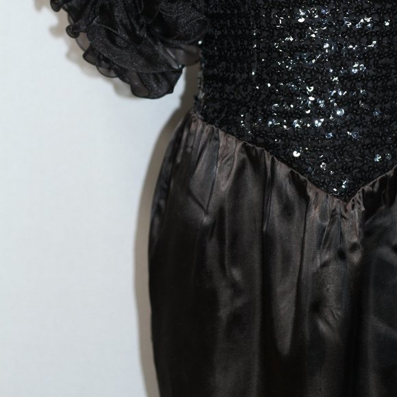 HW Collections Black & Brown Ombre Gown (5/6) - Picture 10 of 16